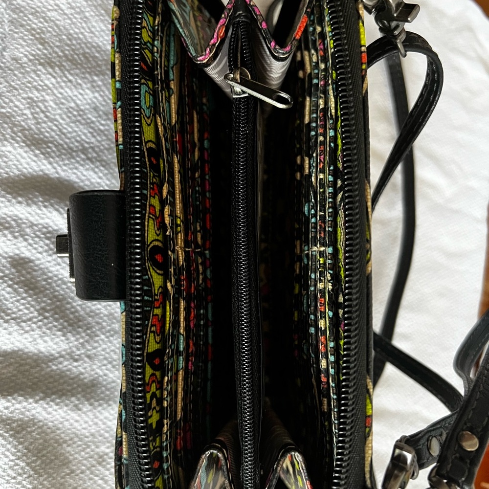 Crossbody wallet